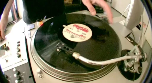Turntable and vinyl